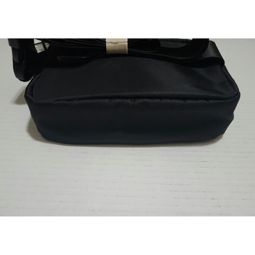 NWT $50 Violet Ray New York Black Sling Crossbody Pouch Bag Convertible Style - Picture 9 of 10
